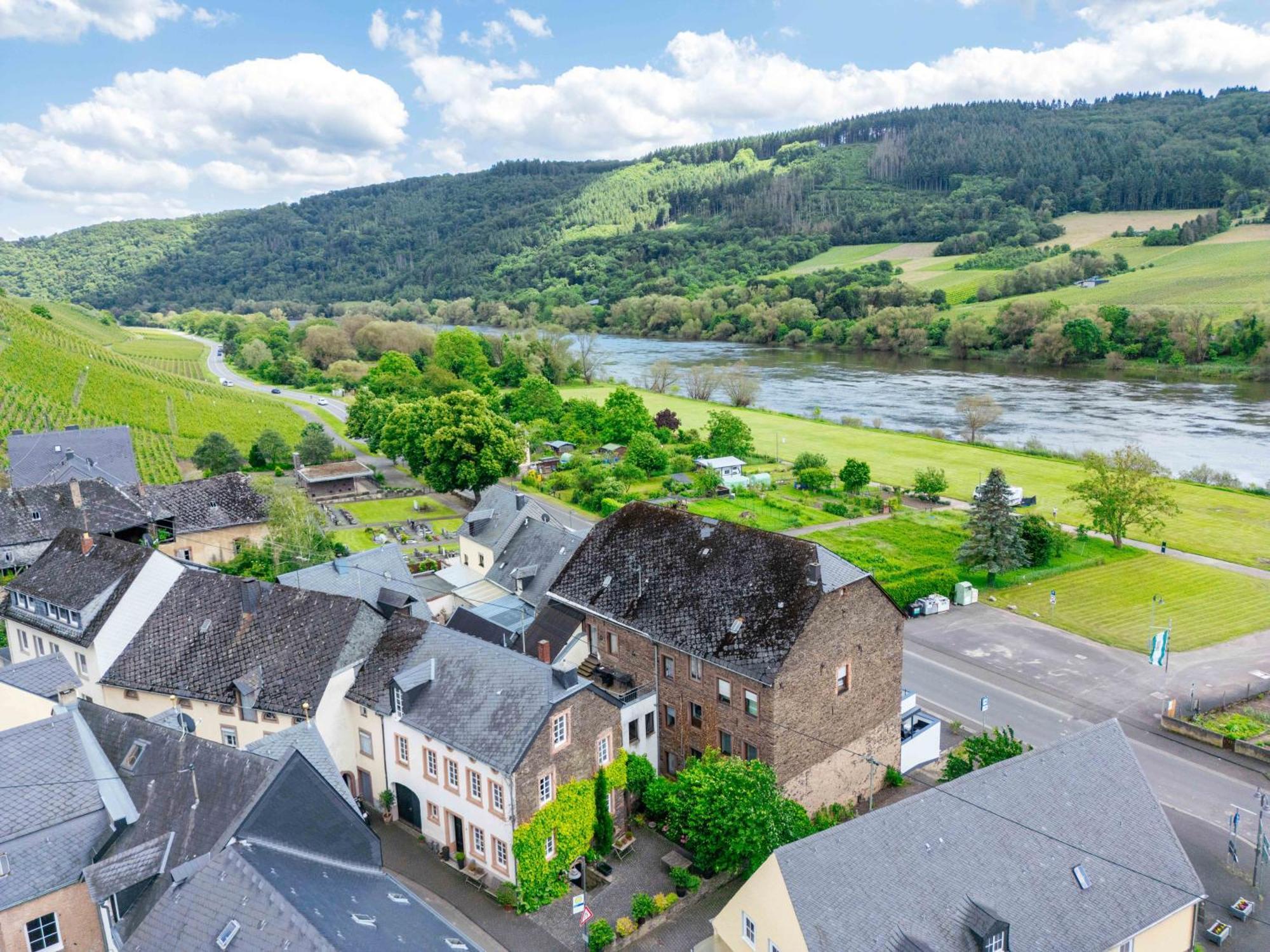 Vonmos Moselblick Apartments Kinheim Extérieur photo